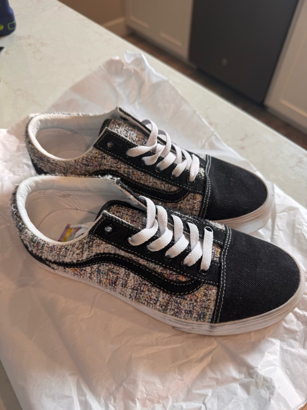 Vans Brooklyn Ls Low-Top Sneakers in Black and Multicolor Tweed